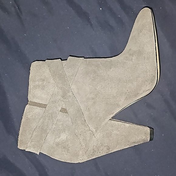 Heather gray suede booties never worn NWOT - Picture 7 of 8